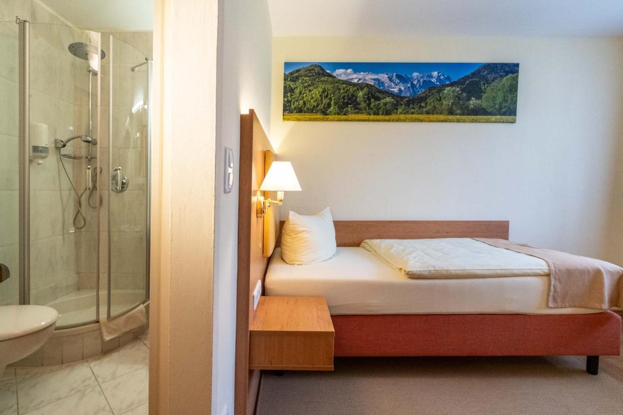 Hotel Garni Brunnthaler Garmisch-Partenkirchen járás Kültér fotó